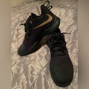 Men’s Size 11 Lebron James Witness III Black/Gold Nike Air Shoes A04433-003